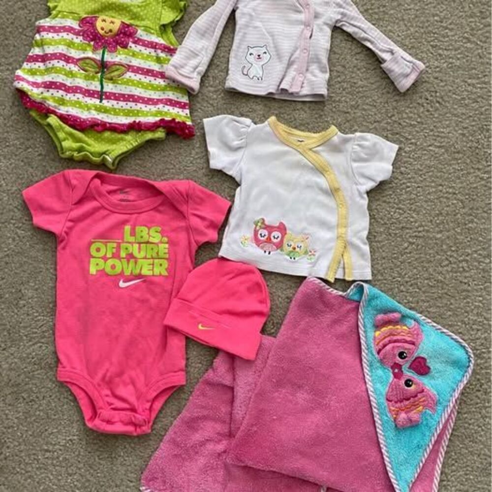 Baby girl toddler bundle girl clothes size newborn, 0-3 month, 0-6 Nike with hat